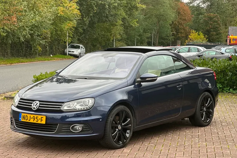 Volkswagen Eos (2012)
