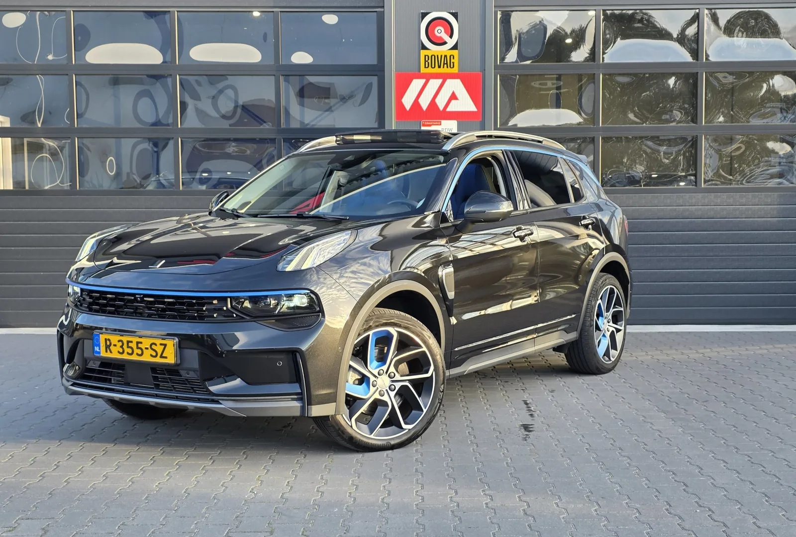 Lynk & Co 01 (2022) — foto 1