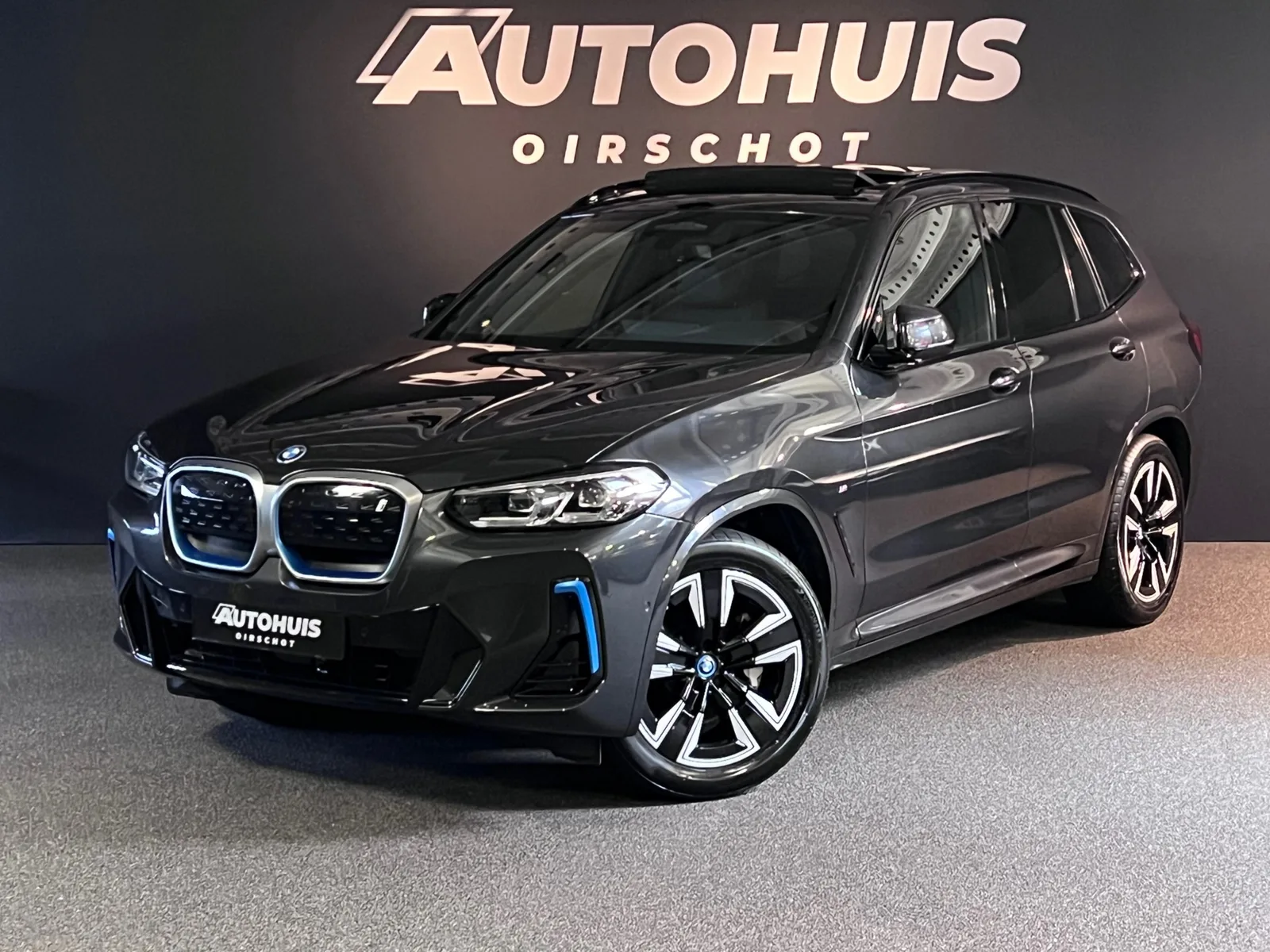 BMW iX3 (2023) — foto 1
