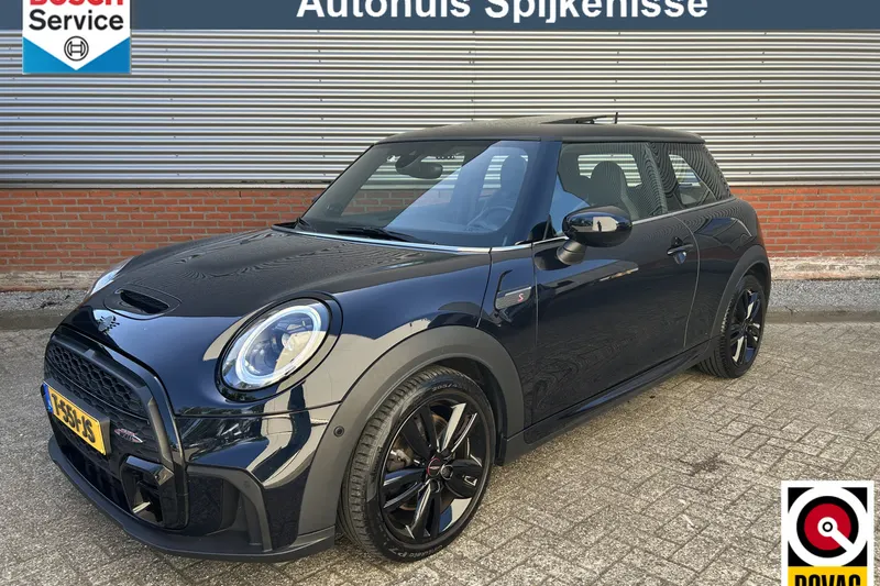 MINI Cooper S (2023)