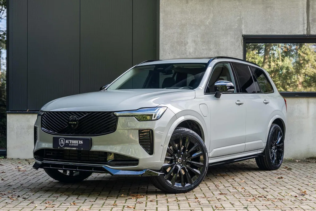 Volvo XC90 (2026) — foto 1