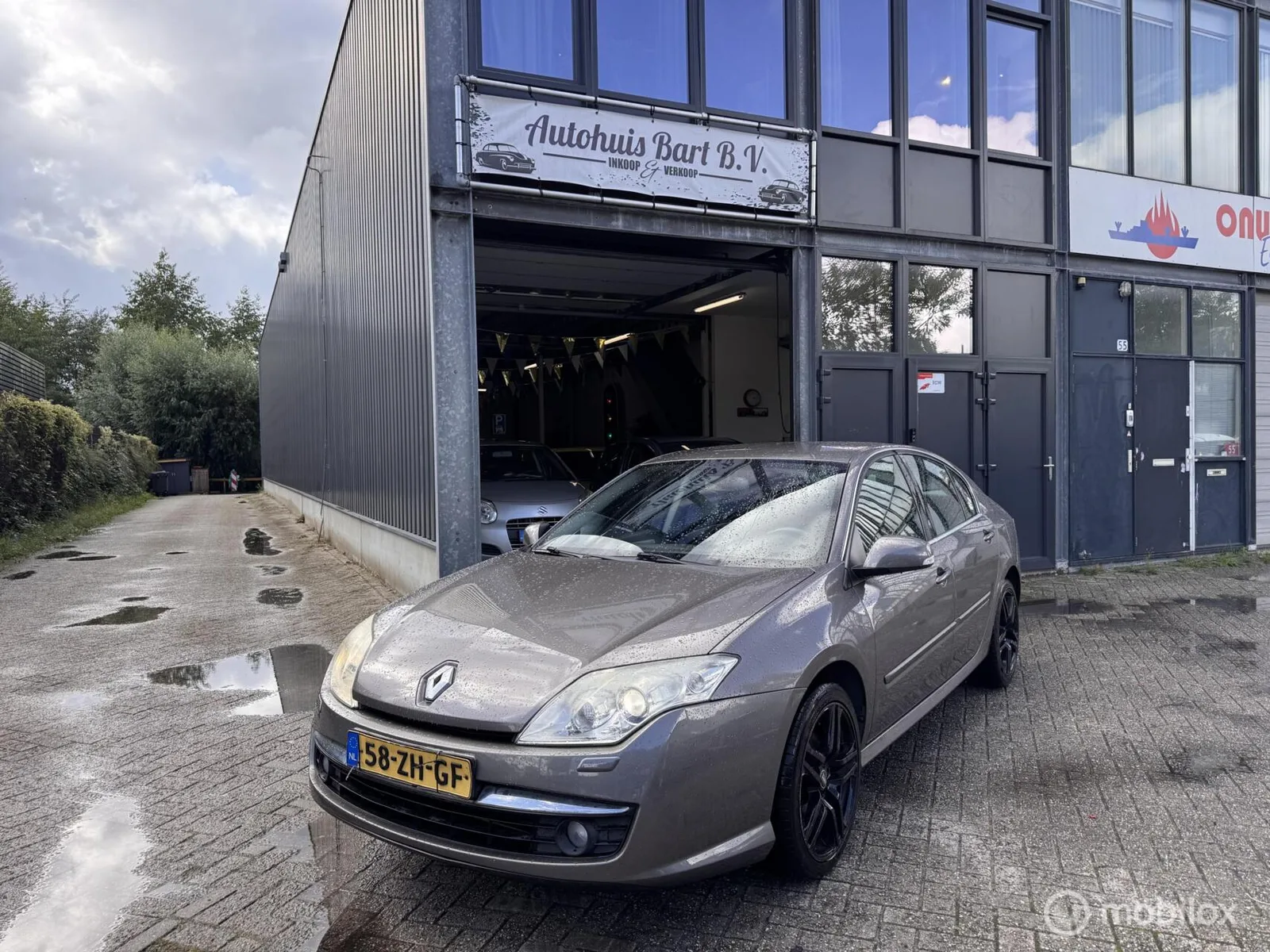 Renault Laguna (2008) — foto 1