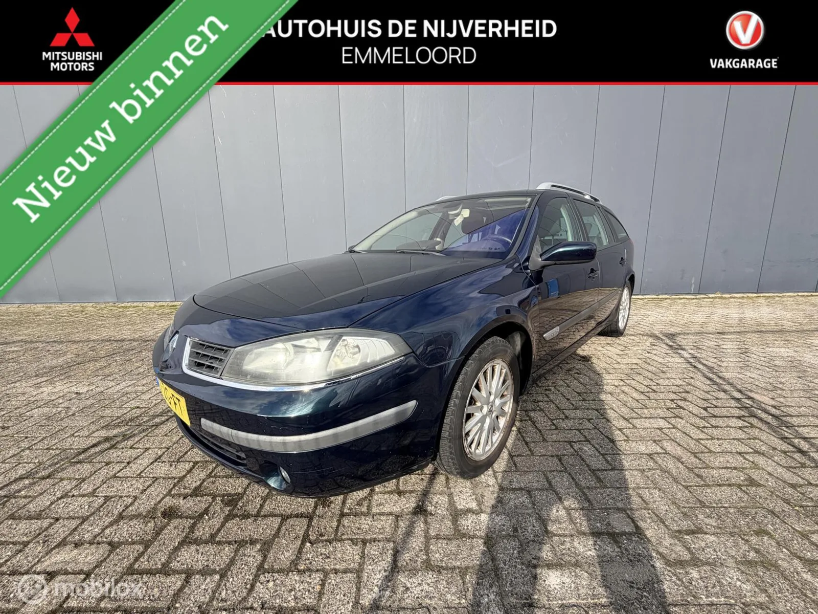 Renault Laguna (2008) — foto 1