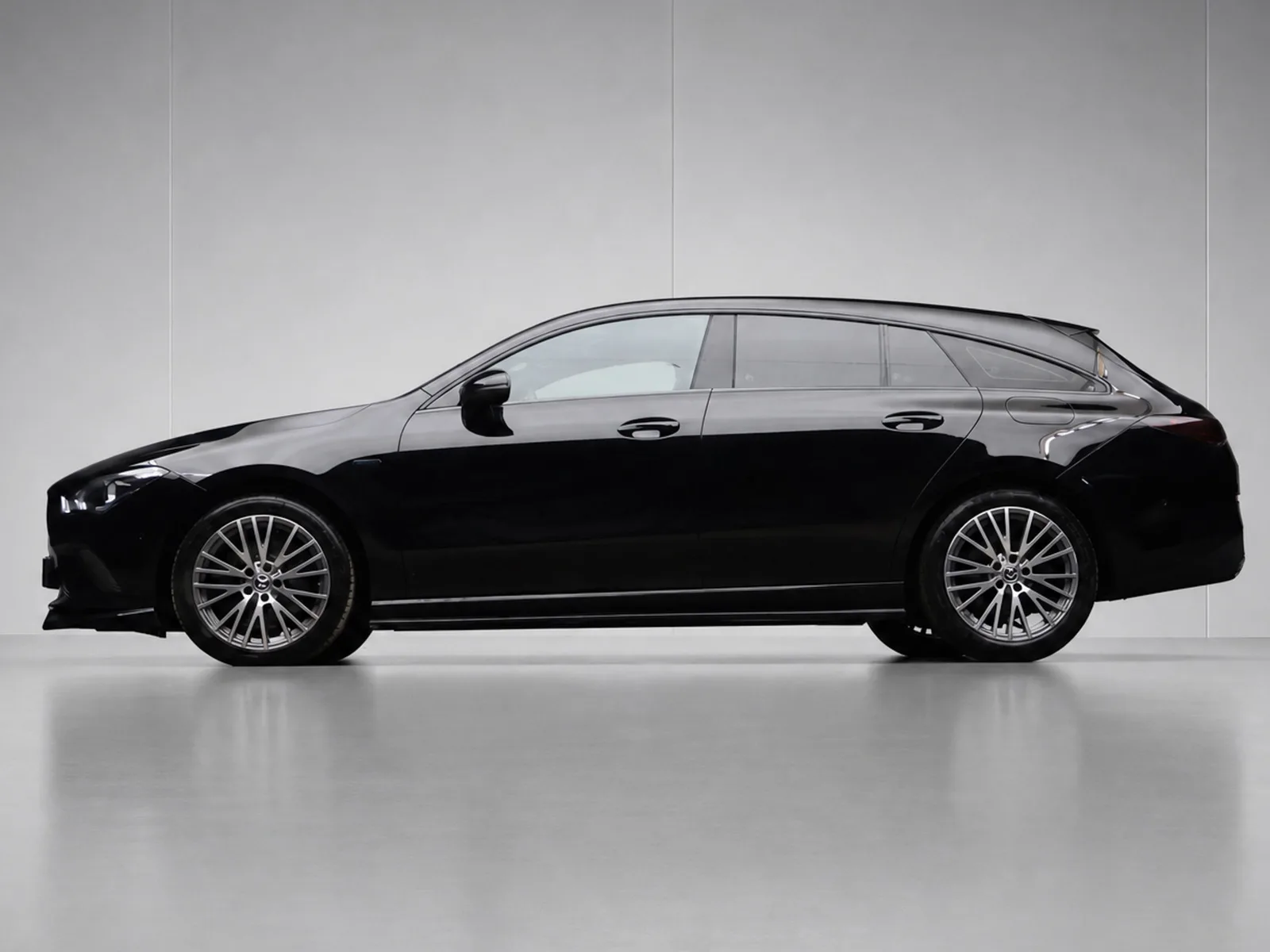 Mercedes-Benz CLA-Klasse (2021) — foto 1