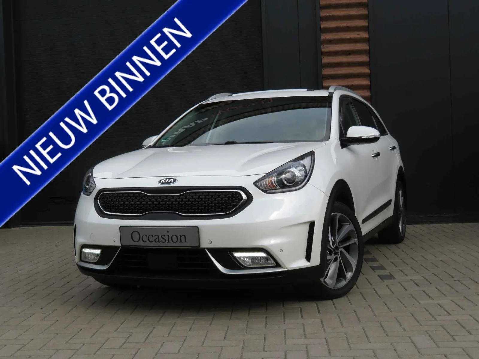 Kia Niro (2017) — foto 1