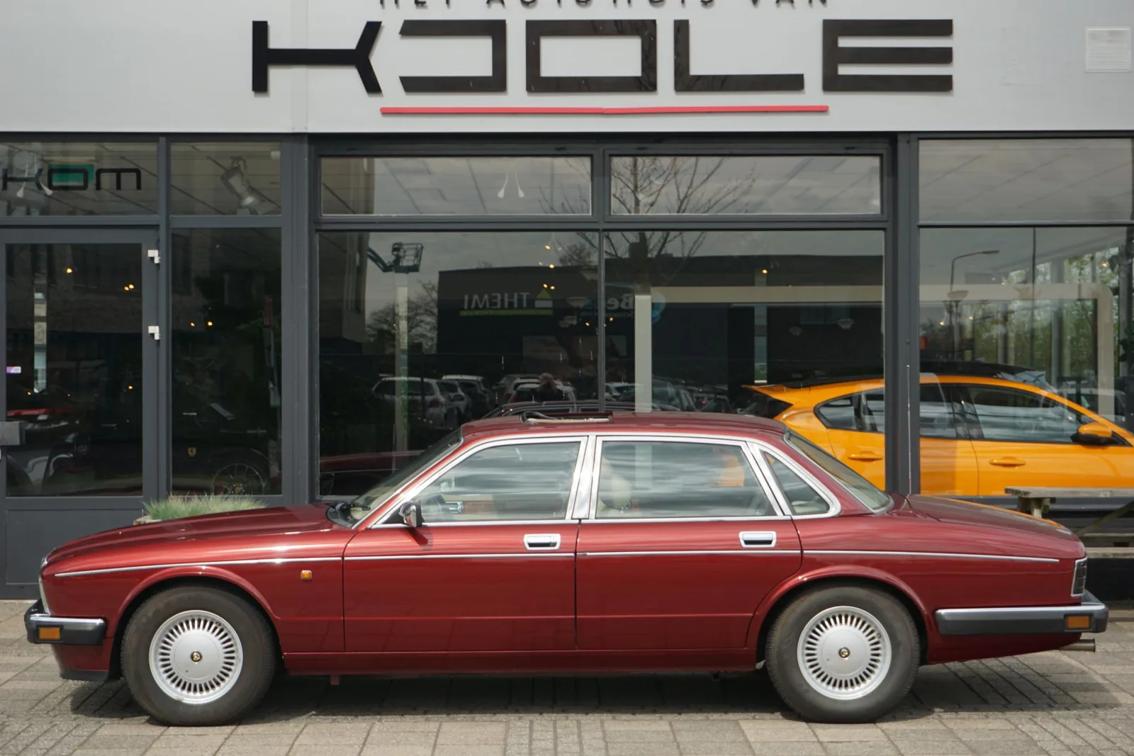 Daimler Double Six (1993) — foto 1
