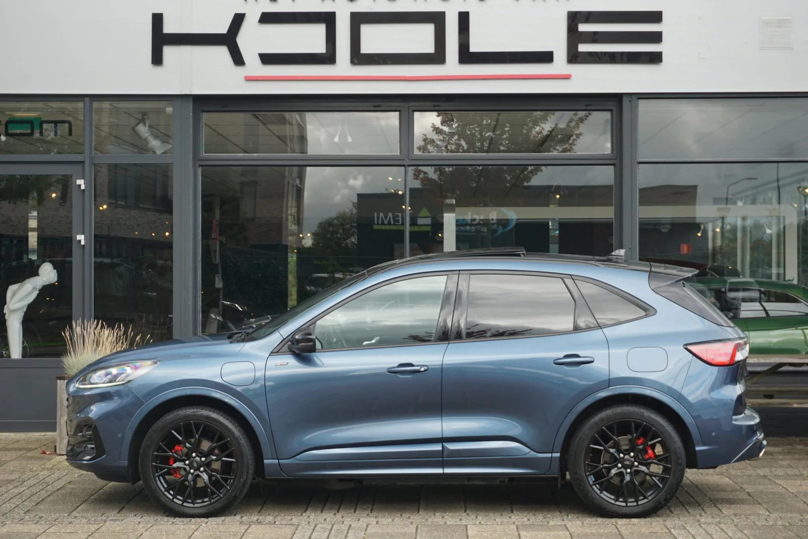 Ford Kuga (2023) — foto 1