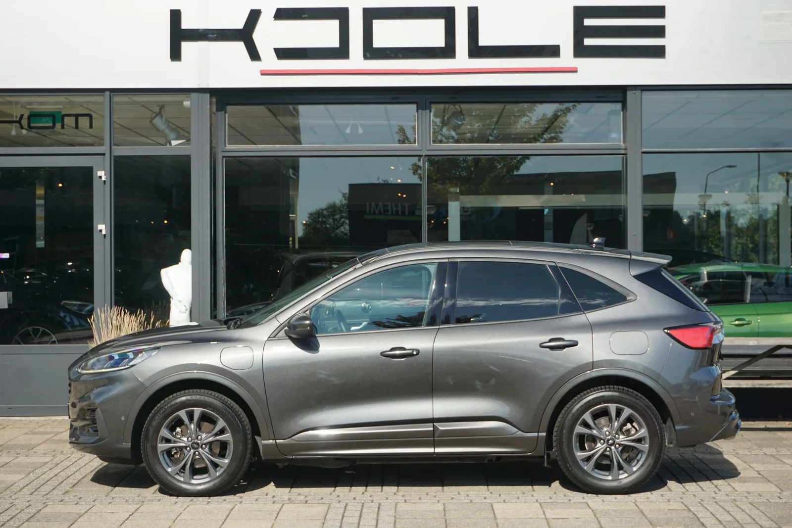 Ford Kuga (2021) — foto 1