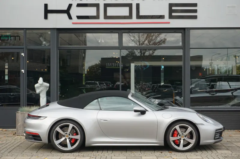 Porsche 911 (2019)