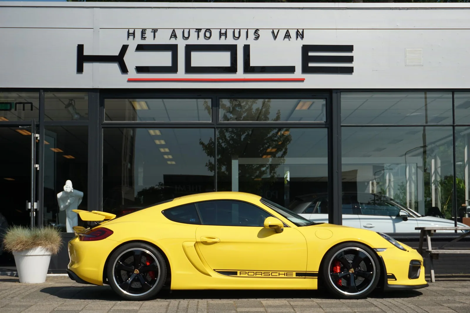Porsche Cayman (2016) — foto 1