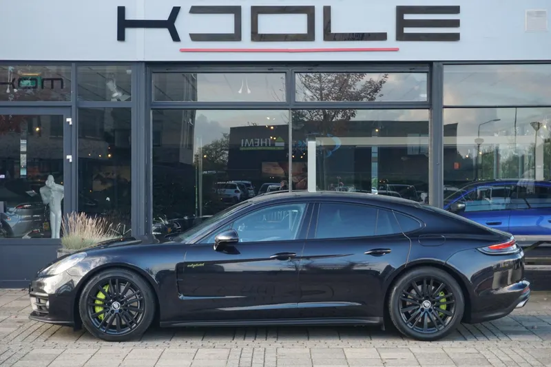 Porsche Panamera (2022)