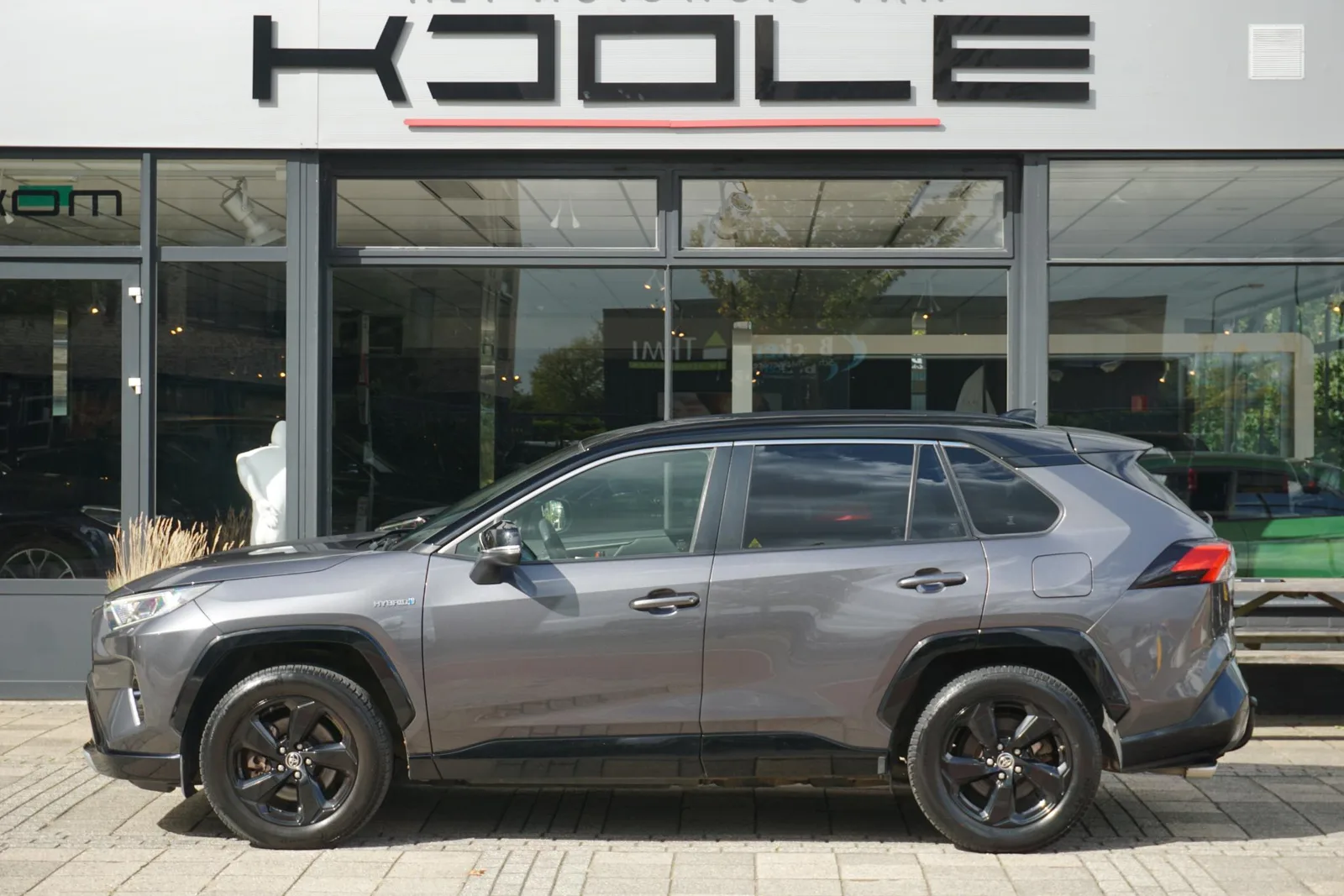 Toyota RAV4 (2019) — foto 1