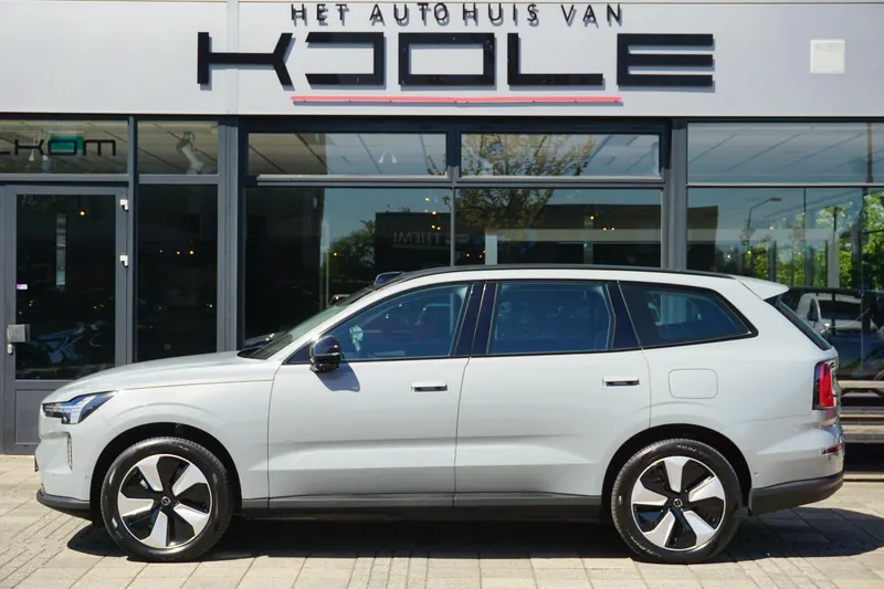 Volvo EX90 (2025)