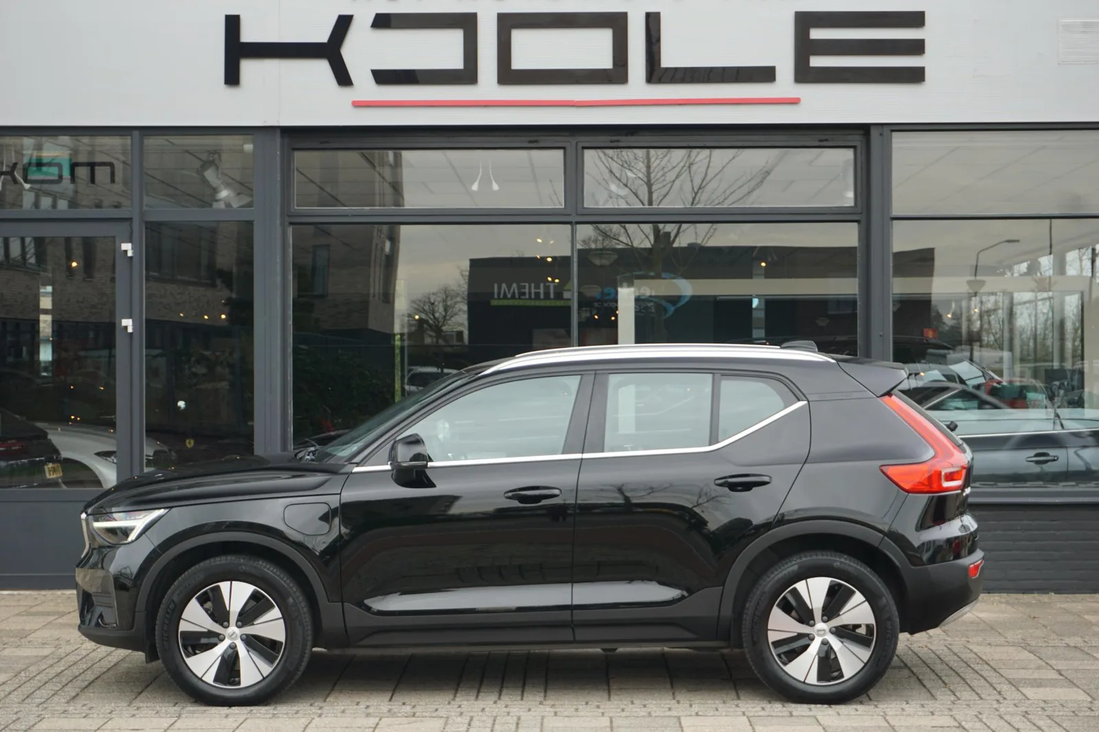 Volvo XC40 (2023) — foto 1