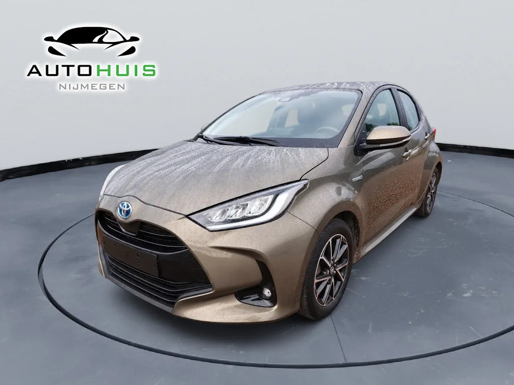 Toyota Yaris (2021) — foto 1
