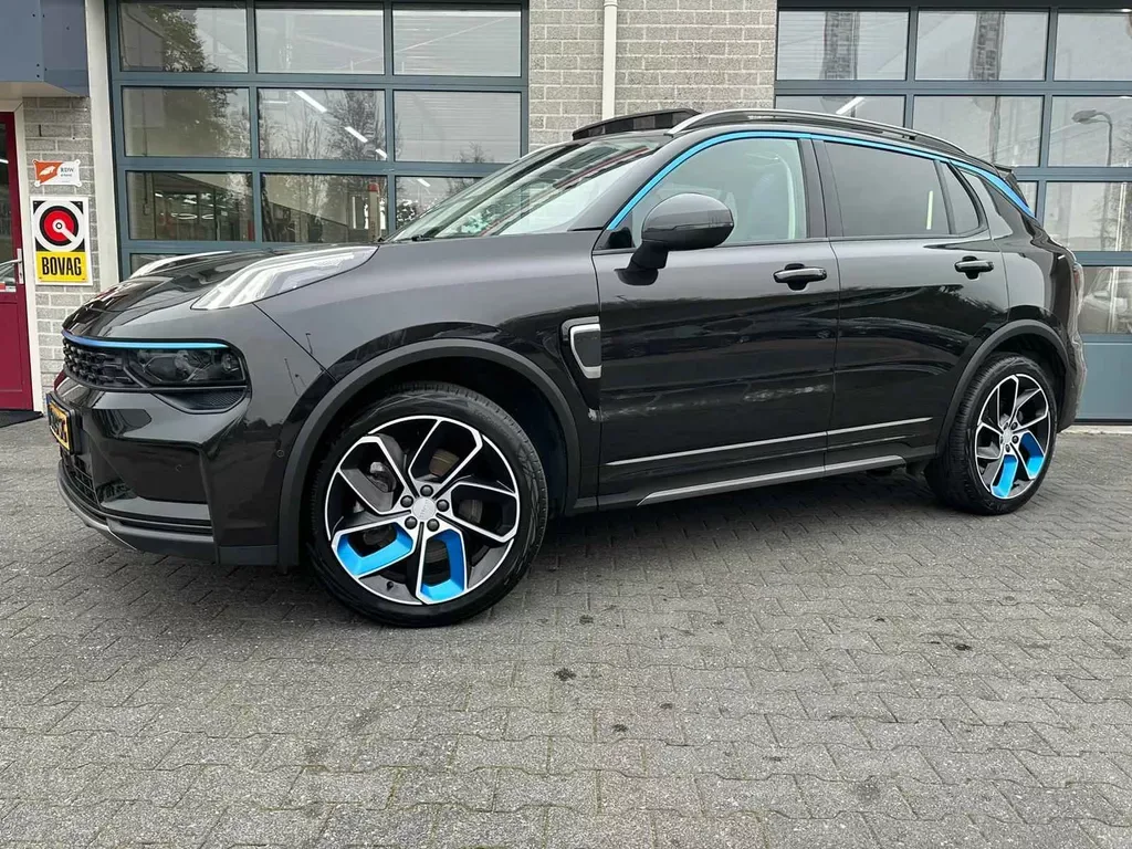 Lynk & Co 01 (2023) — foto 1