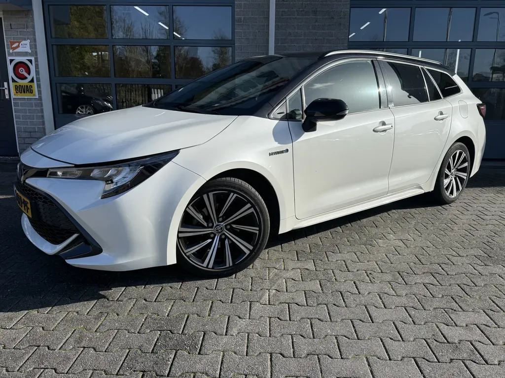 Toyota Corolla (2021) — foto 1