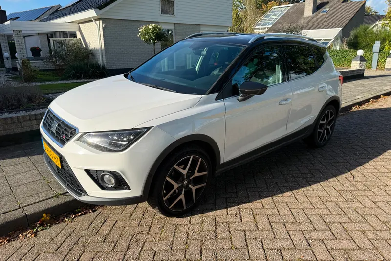 SEAT Arona (2019)