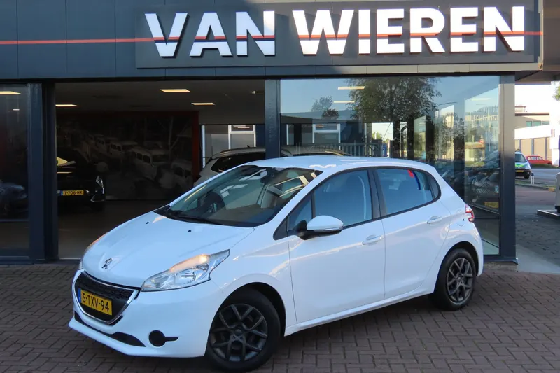 Peugeot 208 (2014)