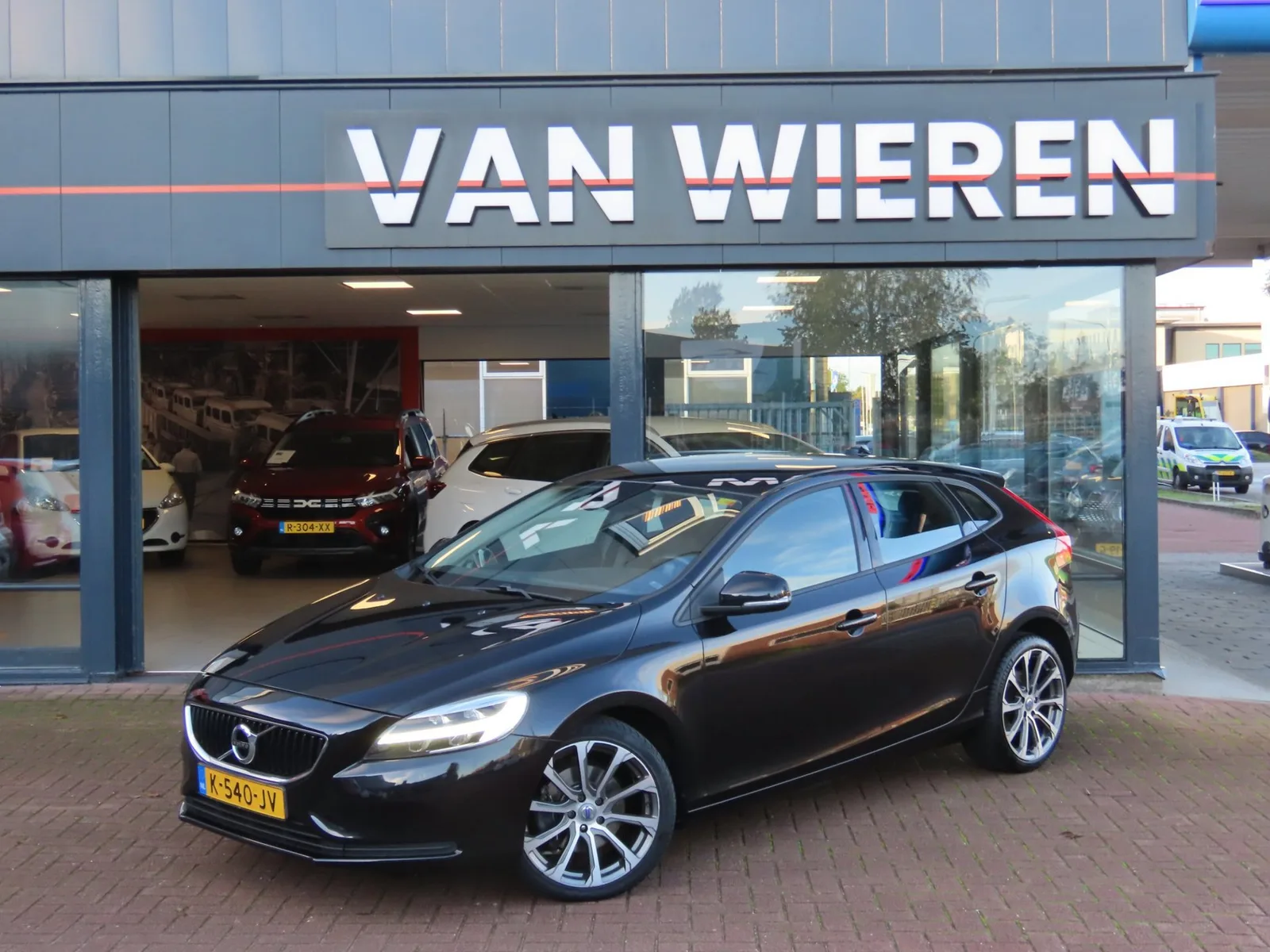 Volvo V40 (2019) — foto 1