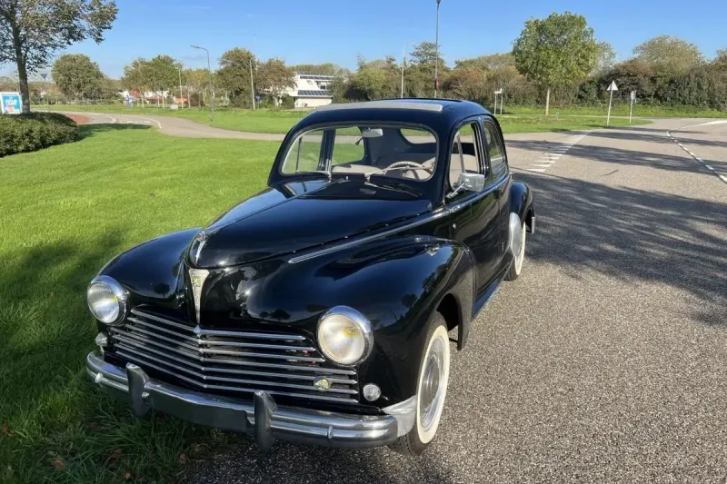 Peugeot 203 (1955)