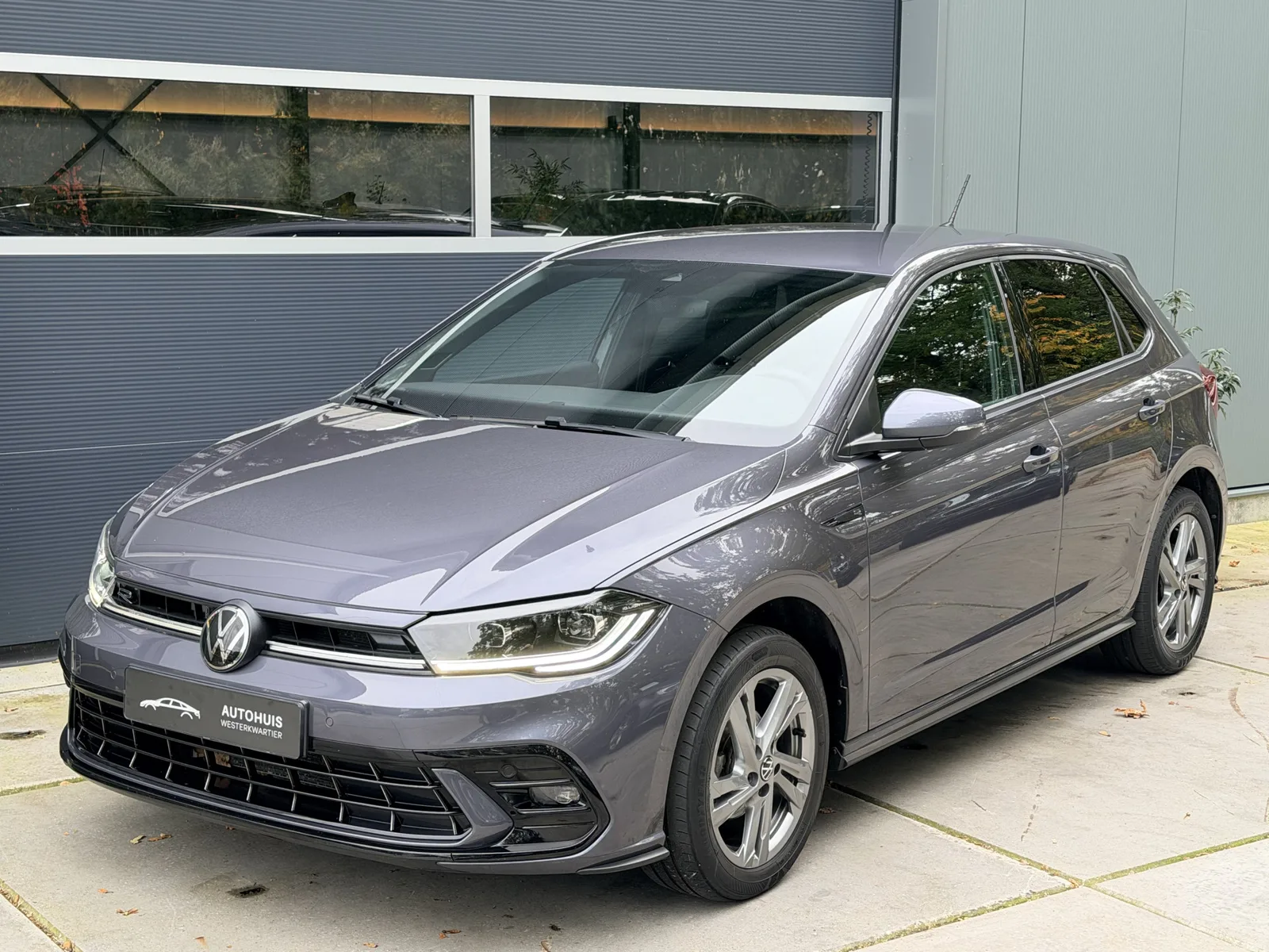 Volkswagen Polo (2023) — foto 1