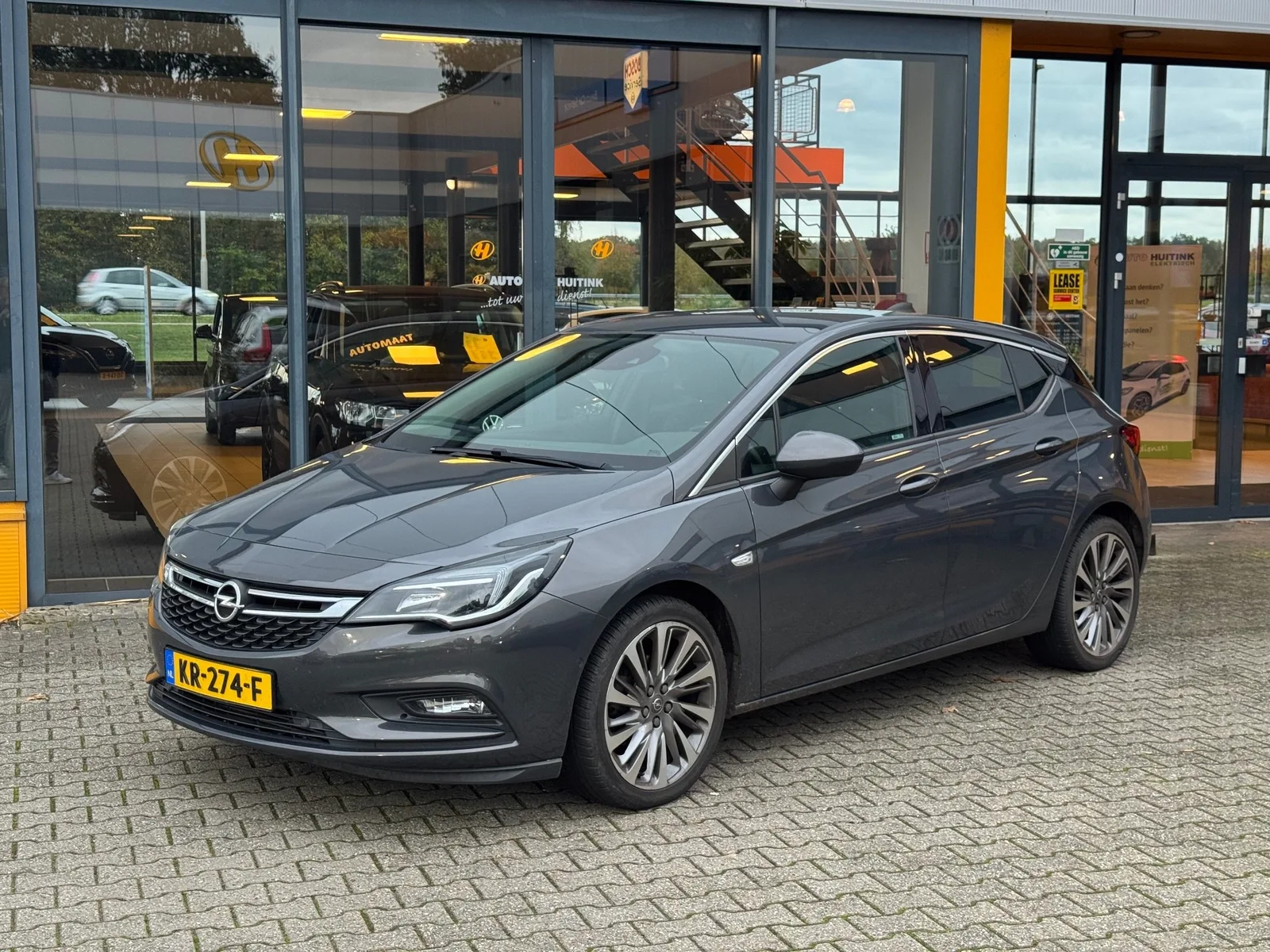 Opel Astra (2016) — foto 1
