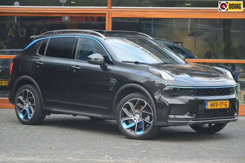 Lynk & Co 01 (2025)