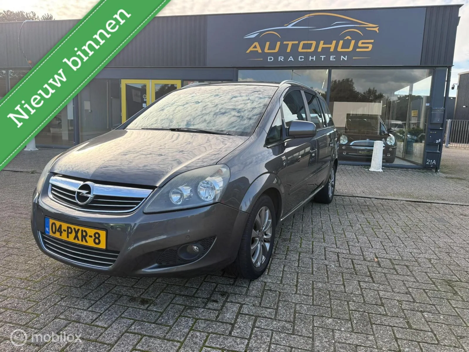 Opel Zafira (2011) — foto 1