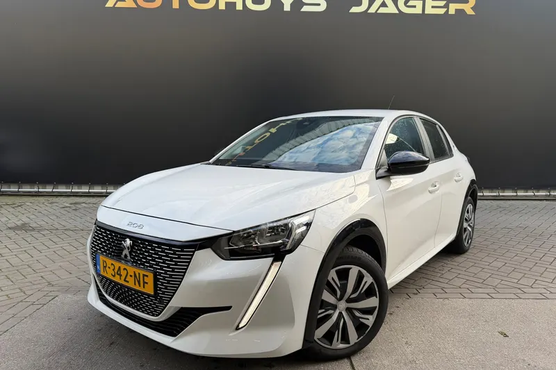Peugeot e-208 (2022)