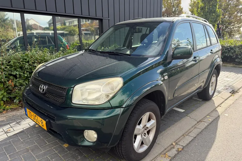 Toyota RAV4 (2003)