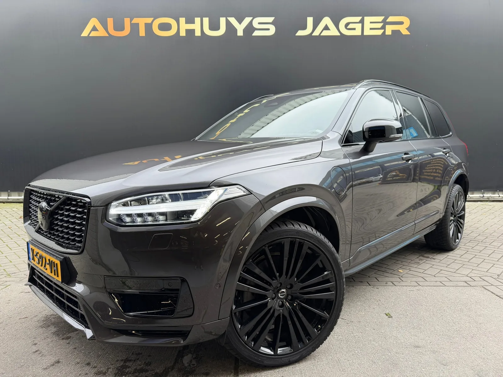 Volvo XC90 (2024) — foto 1
