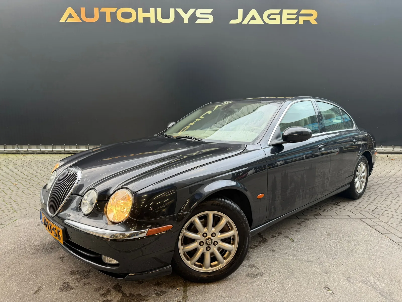 Jaguar S-Type (2003) — foto 1