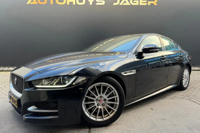 Jaguar XE (2017)
