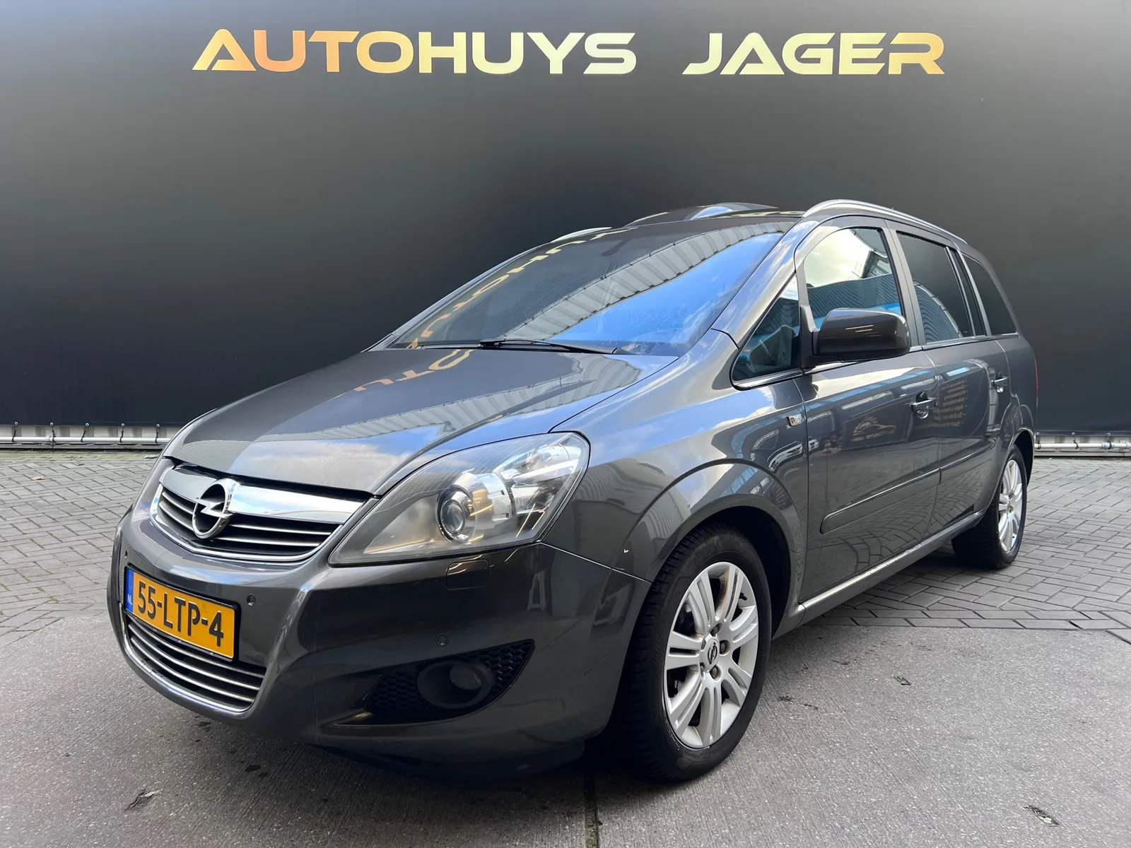 Opel Zafira (2010) — foto 1