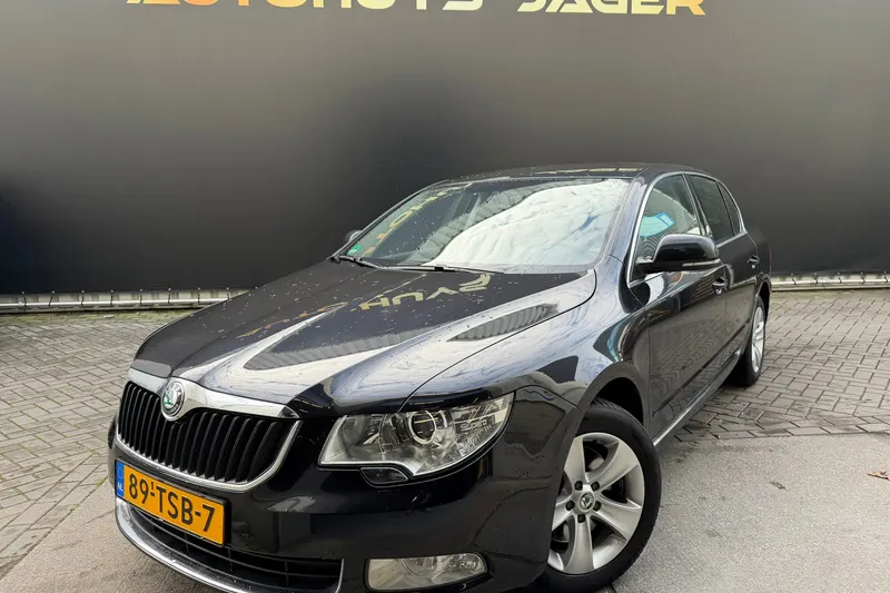 Škoda Superb (2012)