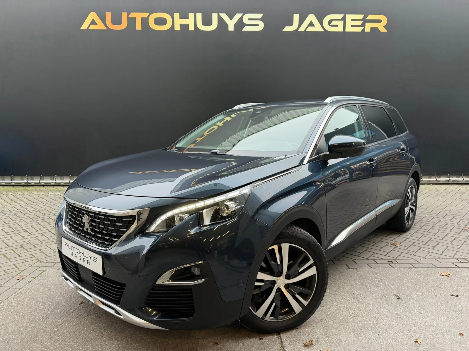 Peugeot 5008 (2017) — foto 1