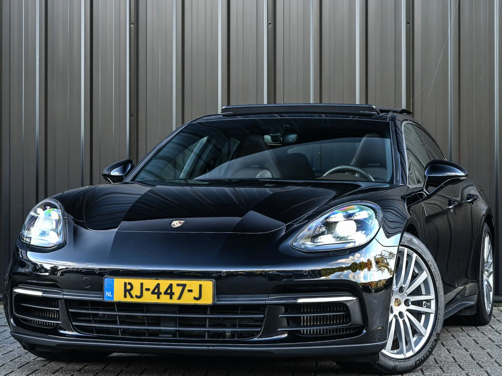 Porsche Panamera (2017) — foto 1