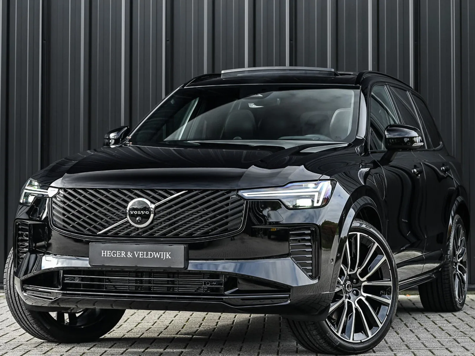 Volvo XC90 (2026) — foto 1