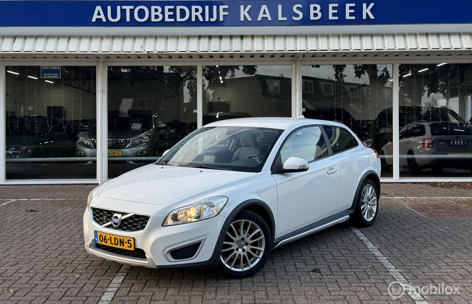 Volvo C30 (2010) — foto 1