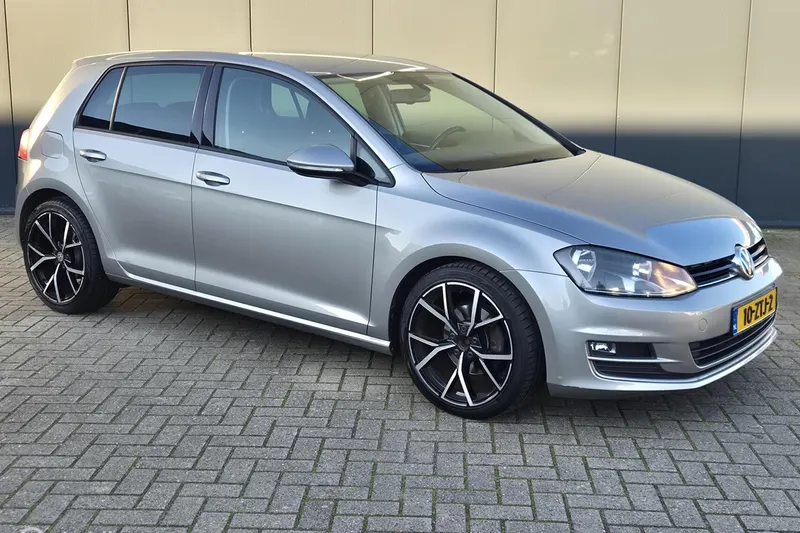 Volkswagen Golf (2013)