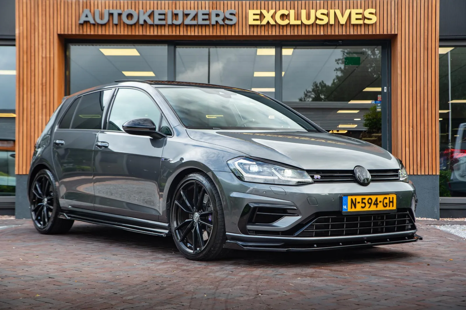 Volkswagen Golf (2017) — foto 1