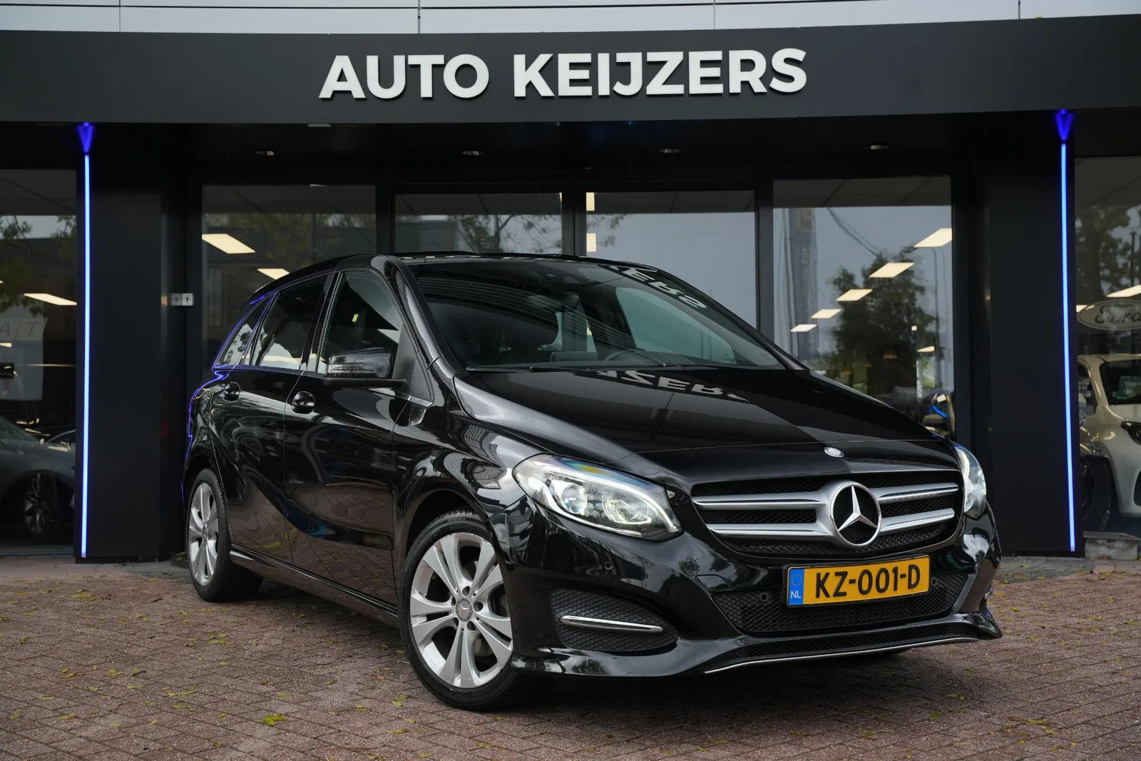 Mercedes-Benz B-Klasse (2016) — foto 1