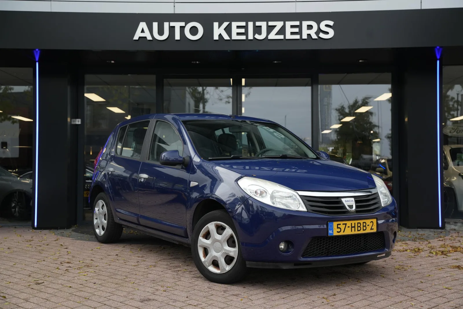 Dacia Sandero (2008) — foto 1
