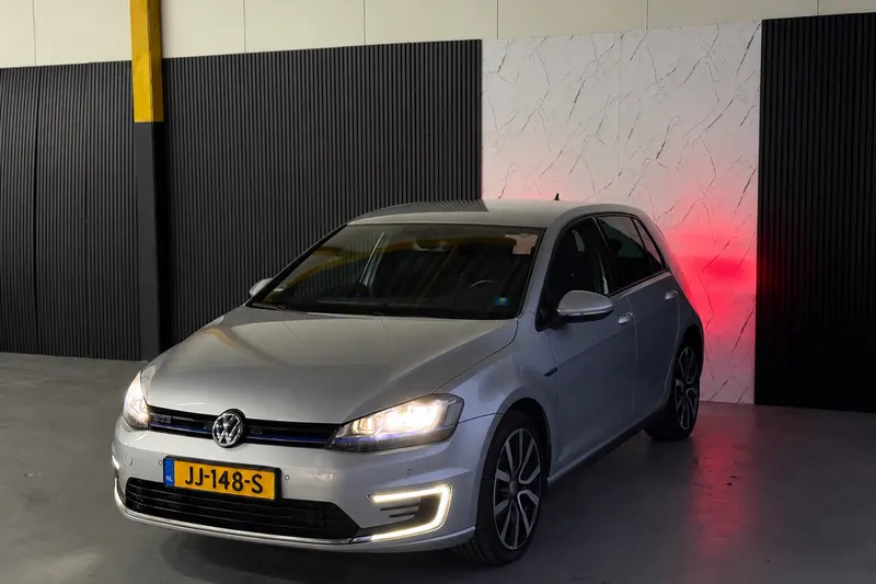 Volkswagen Golf (2015)