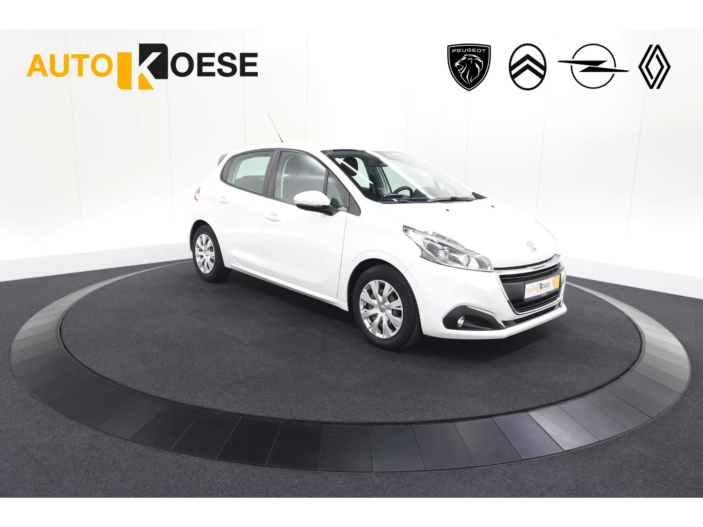 Peugeot 208 (2018) — foto 1