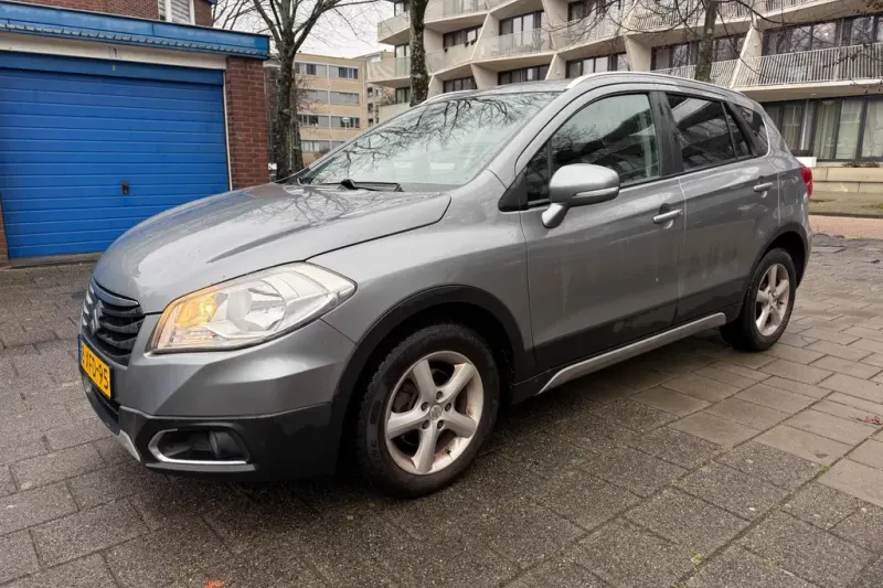 Suzuki SX4 S-Cross (2014)