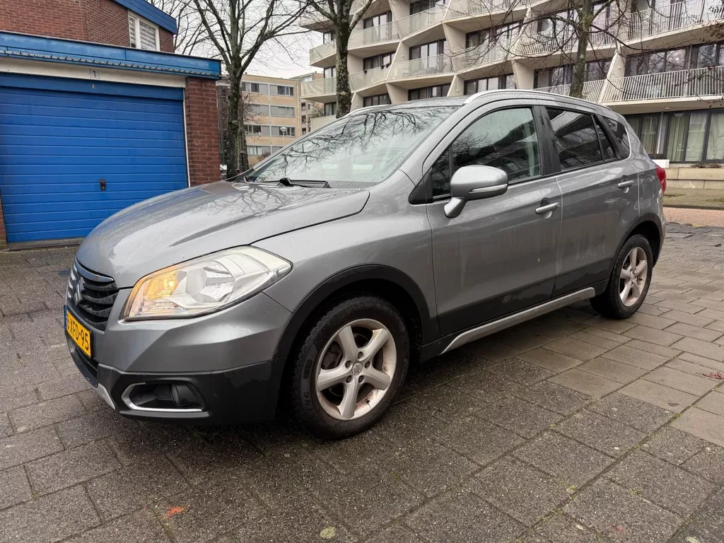 Suzuki SX4 S-Cross (2014) — foto 1