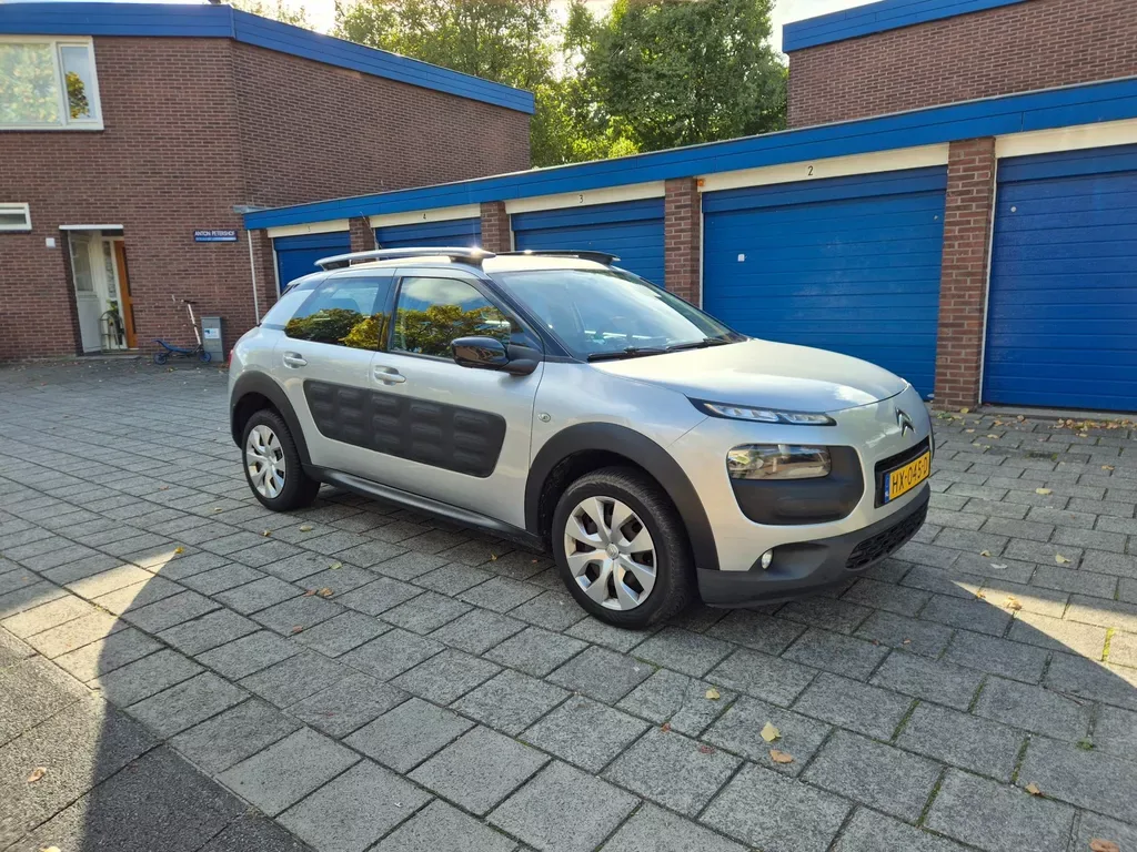 Citroën C4 Cactus (2016) — foto 1