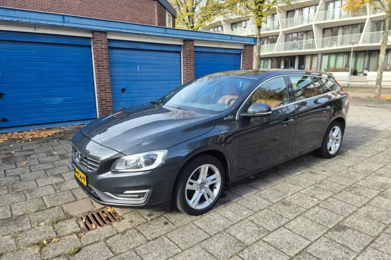 Volvo V60 (2015)